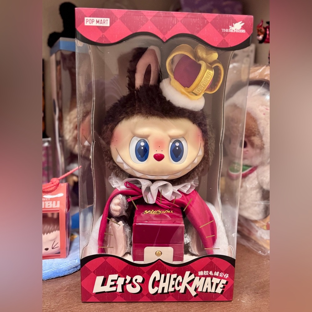 POPMART Let’s Checkmate King Plush Doll!